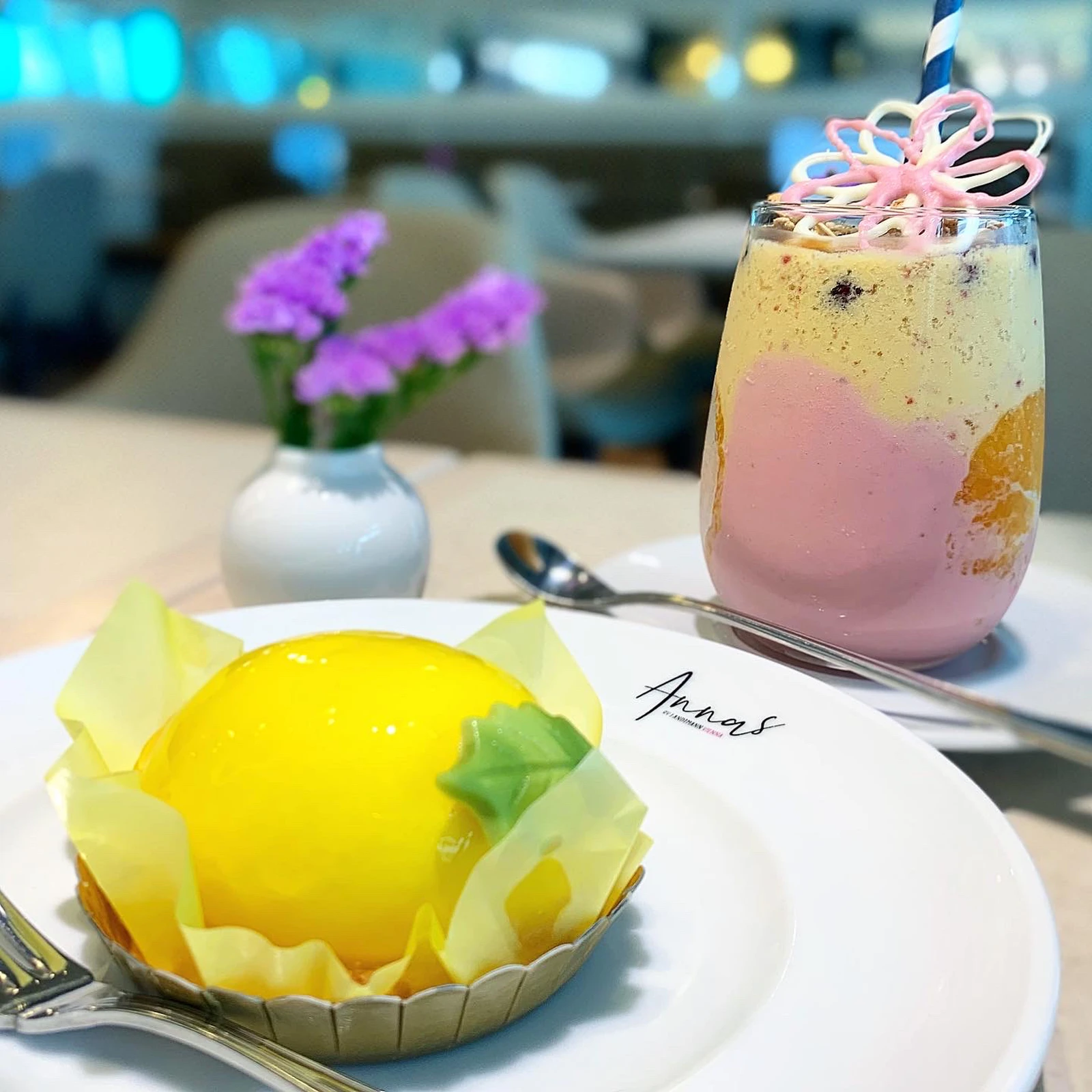 渋谷スクランブルスクエアで まるでレモンなスイーツ Chiiii Cafe が投稿したフォトブック Lemon8