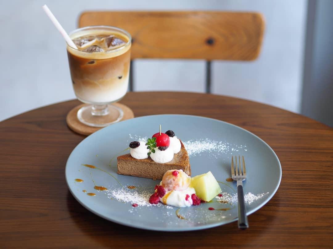 コーヒーとラムレーズンのチーズケーキ 岐阜県 岐阜市 Tyutyunaiが投稿したフォトブック Lemon8