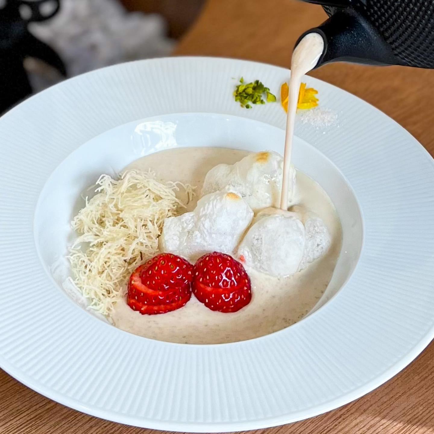浅草カフェで食べる白いおしるこ Naooが投稿したフォトブック Lemon8