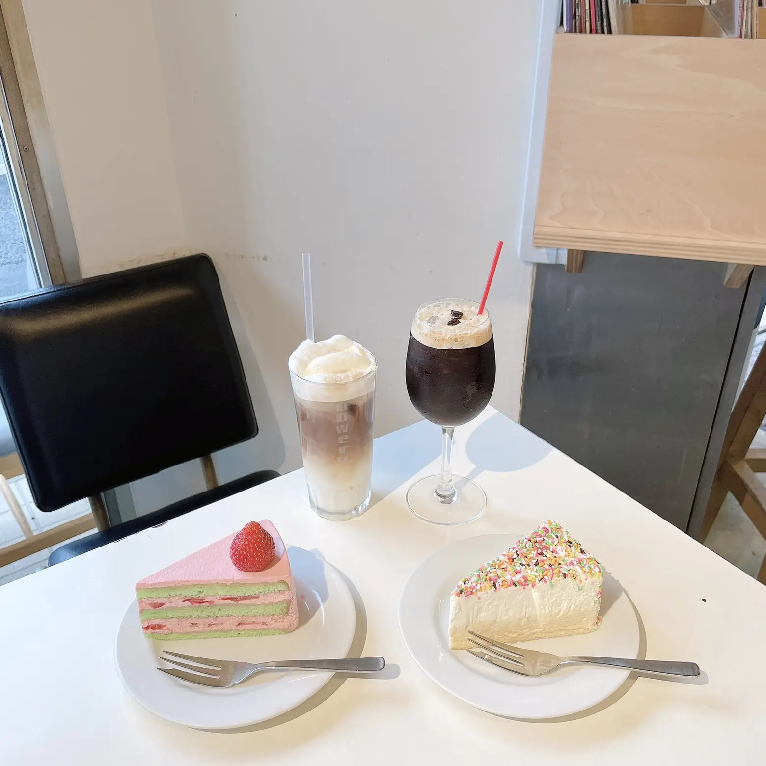 駒沢大学 カラフルケーキが食べられるカフェ のん カフェ巡りヲタが投稿したフォトブック Lemon8