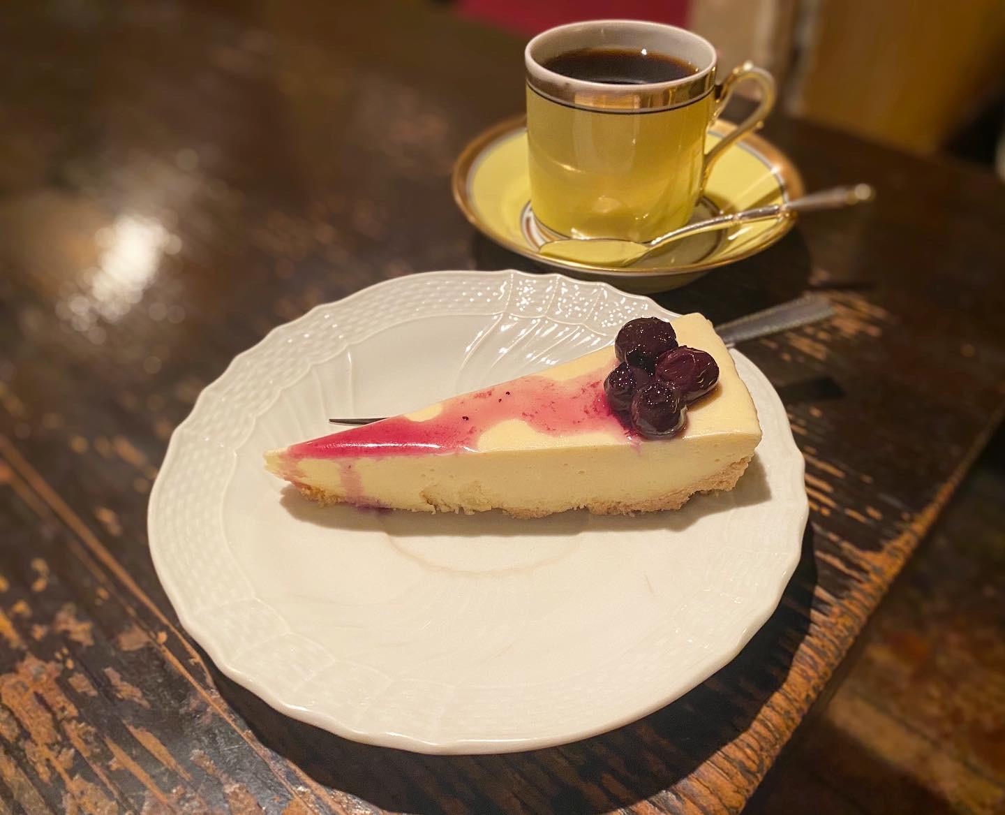 下北沢 レトロな純喫茶で昔ながらのレアチーズケーキがいただけます ころころぐるめが投稿したフォトブック Sharee