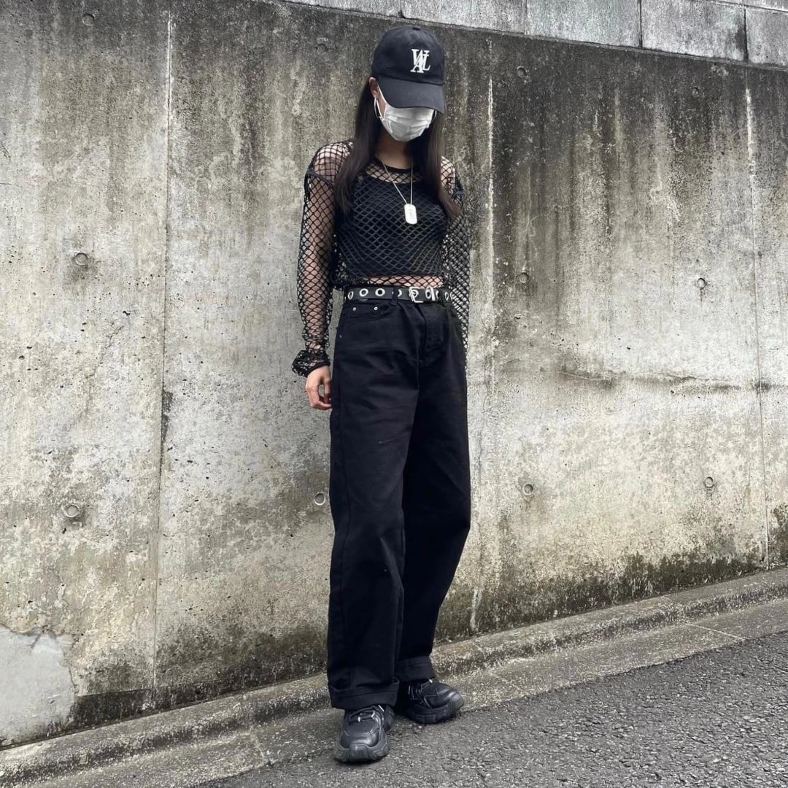 7選 モノトーンな韓国ストリートコーデ モノトン子 モノトーンコーデが投稿したフォトブック Lemon8