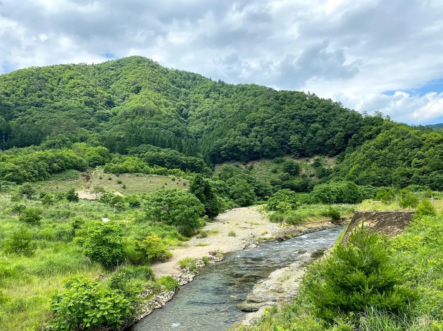 滋賀県高島市朽木 木地山という自然豊かすぎるところに行ってみた 智也が投稿した記事 Lemon8