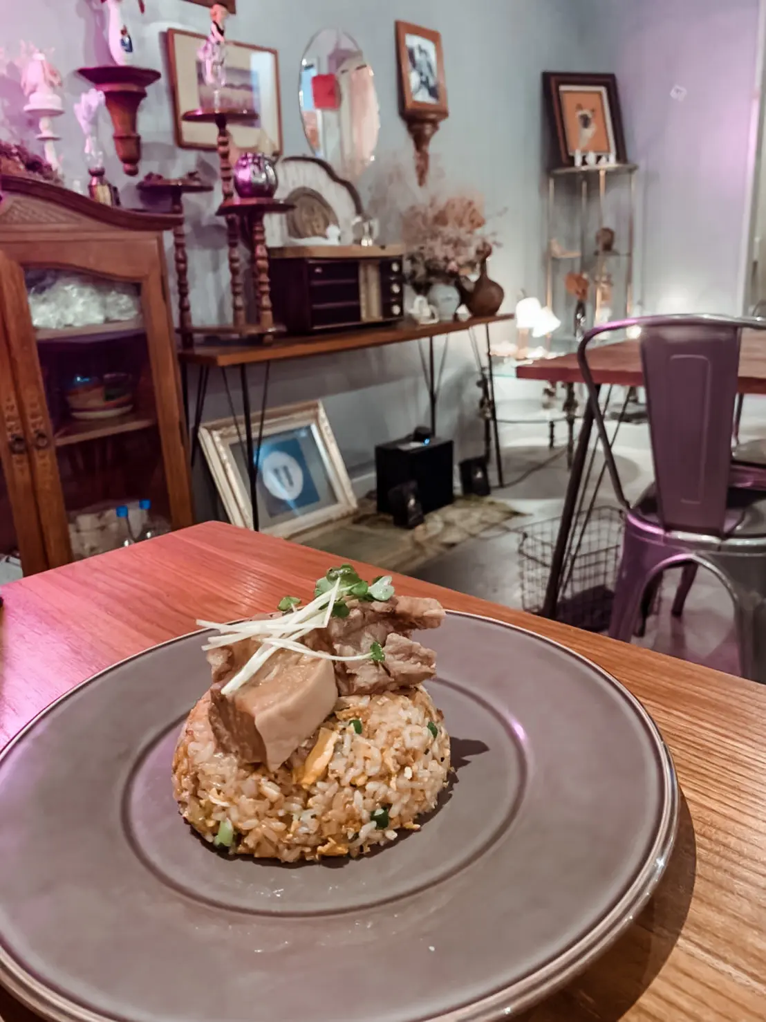 高崎 ネオンが可愛い 高崎で大人気のお洒落カフェ Ipe Anro ｋａｎｏｎ が投稿したフォトブック Lemon8