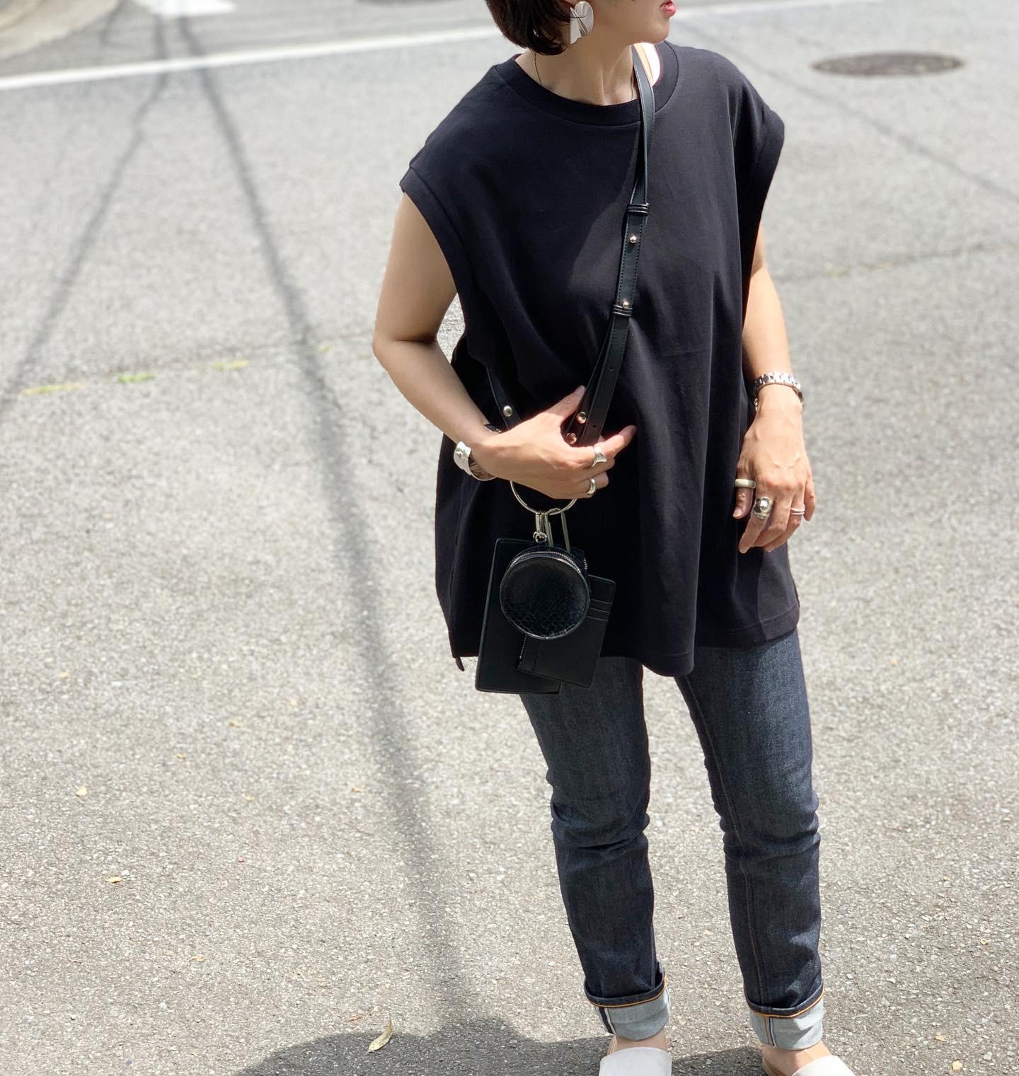 ジェンダーレスなguのメンズベストで サラッとシンプルコーデ Ayakonbubuが投稿したフォトブック Sharee