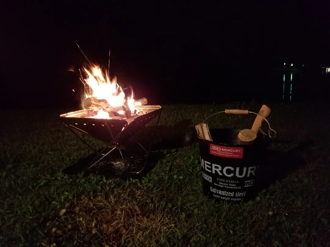 Lemon8 Story 100均 焚き火台 自作