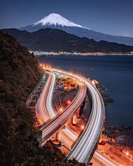 【富士山】天下一品！😍　富士山と夜景をセットで撮れるスポットをご紹介します✨