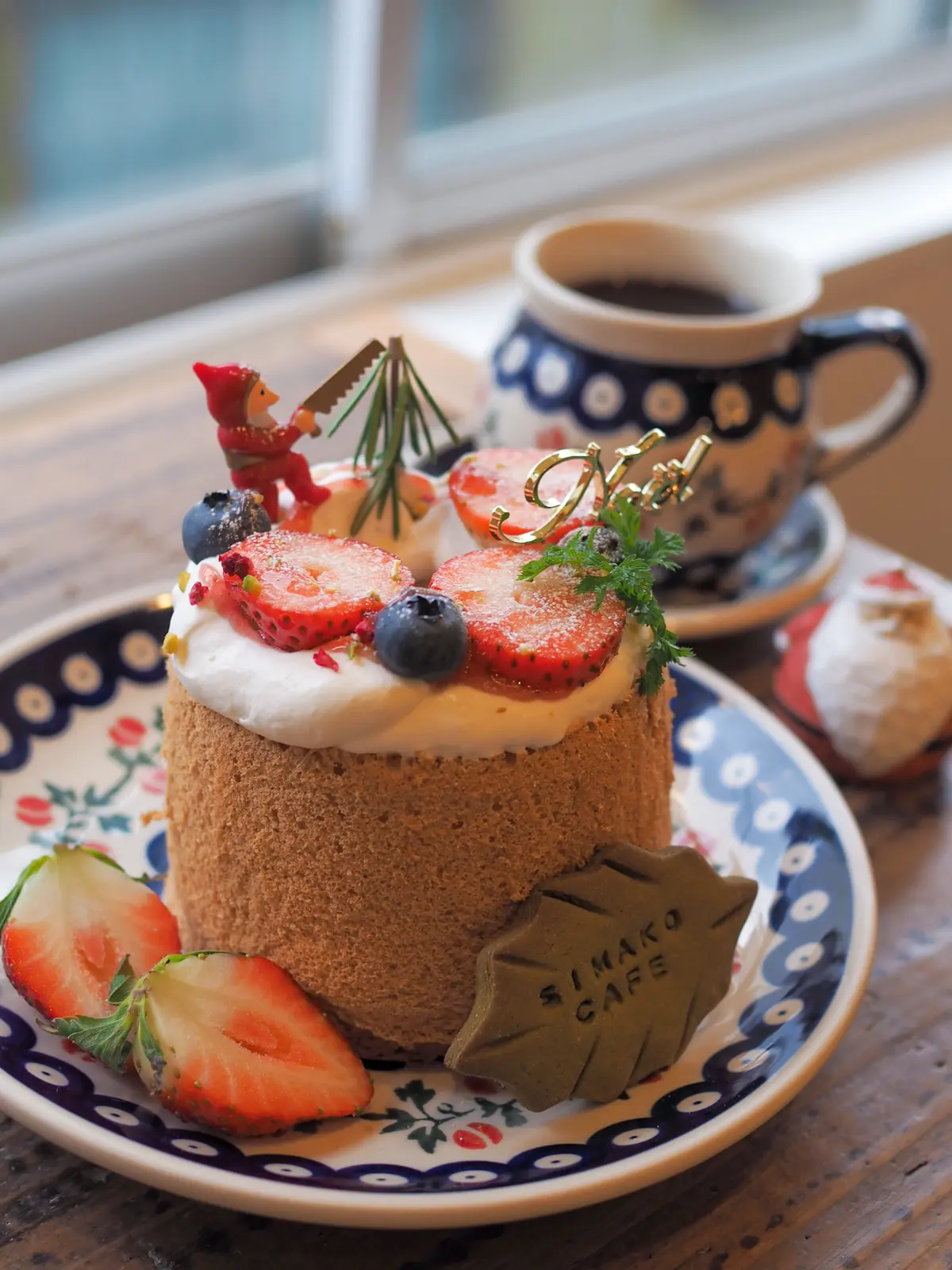 ふわっふわのシフォンケーキでクリスマス しまこカフェ 大阪 Miko Cafeが投稿したフォトブック Lemon8