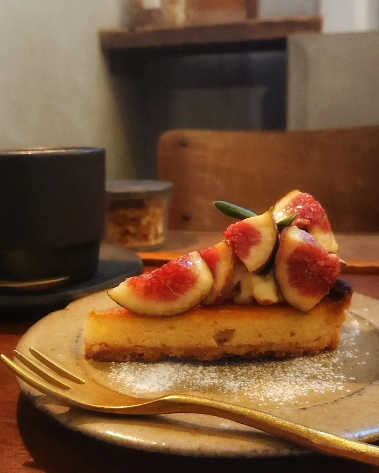 西宮 甲子園口の朝から静かに整う落ち着いたカフェで極上スイーツを Nomukkoが投稿したフォトブック Lemon8