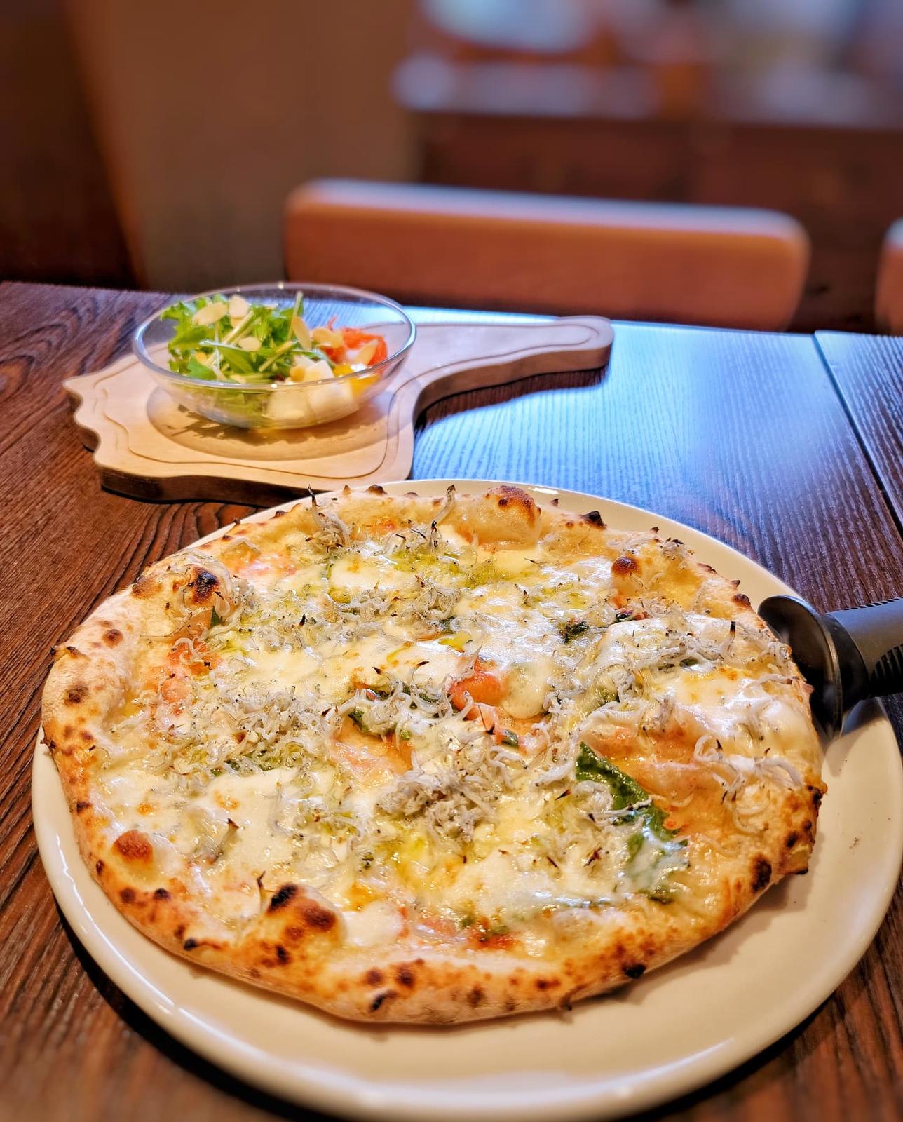 淡路島のペガサスでしらすのピザはいかがですか 神戸スイーツ王子が投稿したフォトブック Lemon8