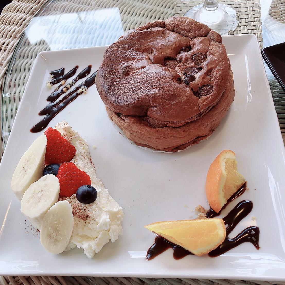 しゅわしゅわスプーンで食べるパンケーキ 今流行りの見た目も可愛いリコッタパンケーキ もぐもぐるめが投稿したフォトブック Sharee