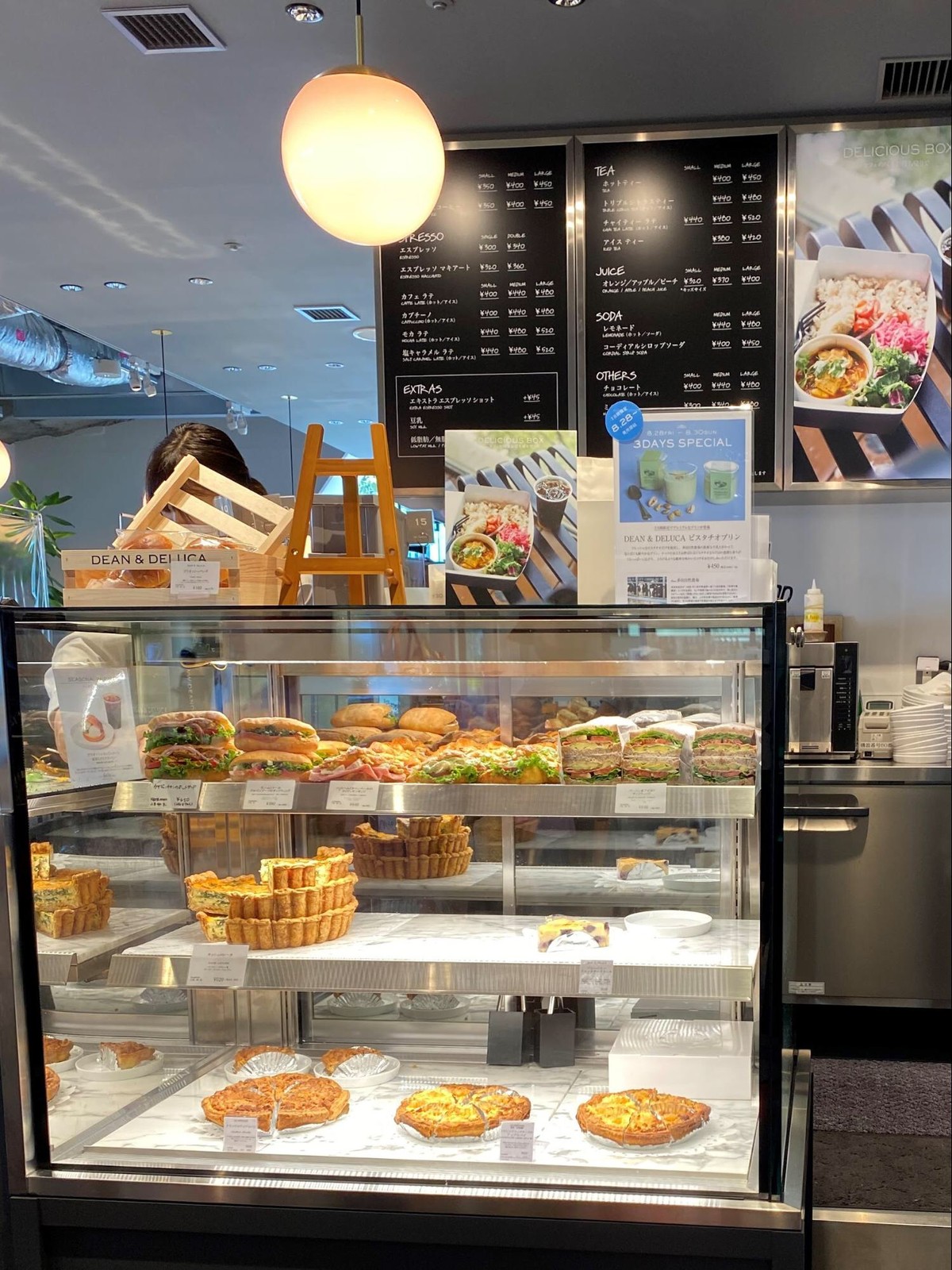 Lemon8 Story カフェ ウィーン 日本橋三越店 メニュー