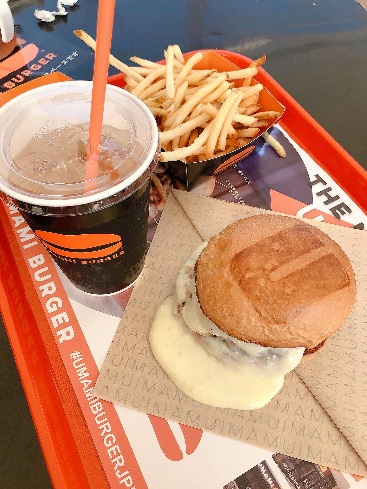 有明ガーデン テラス席が気持ち良い 絶品umamiバーガー あきこっこが投稿したフォトブック Sharee