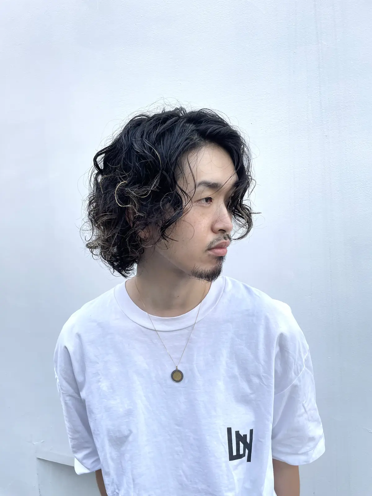 ロン毛男子 パーマスタイル よぴさんが投稿したフォトブック Lemon8 ロン毛男子 パーマスタイル よぴさんが投稿したフォトブック Lemon8