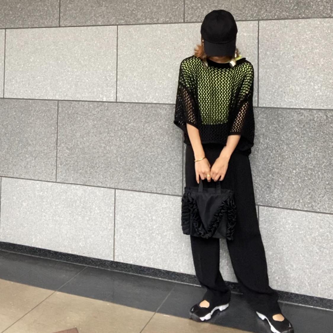 人気の透かしあみニットコーデ Chabayumiが投稿したフォトブック Lemon8