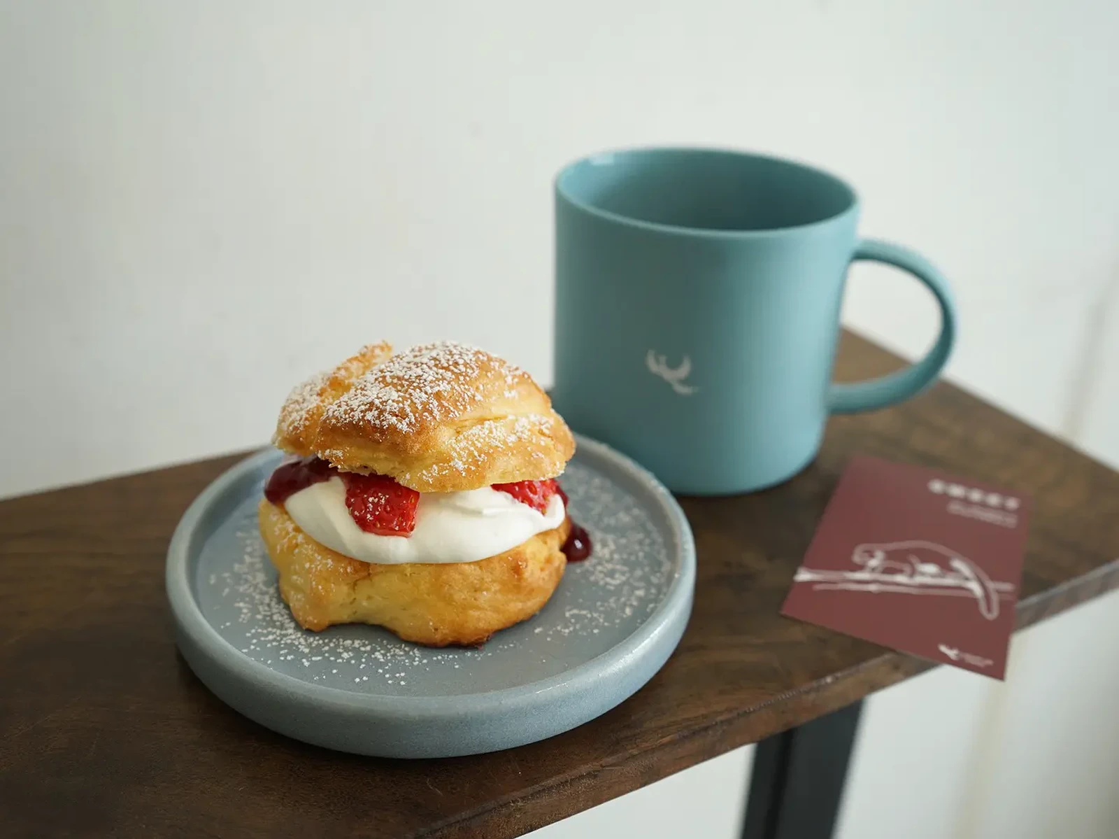 吉祥寺スコーン 期間限定いちごのショートケーキ Light Up Coffee が投稿したフォトブック Lemon8