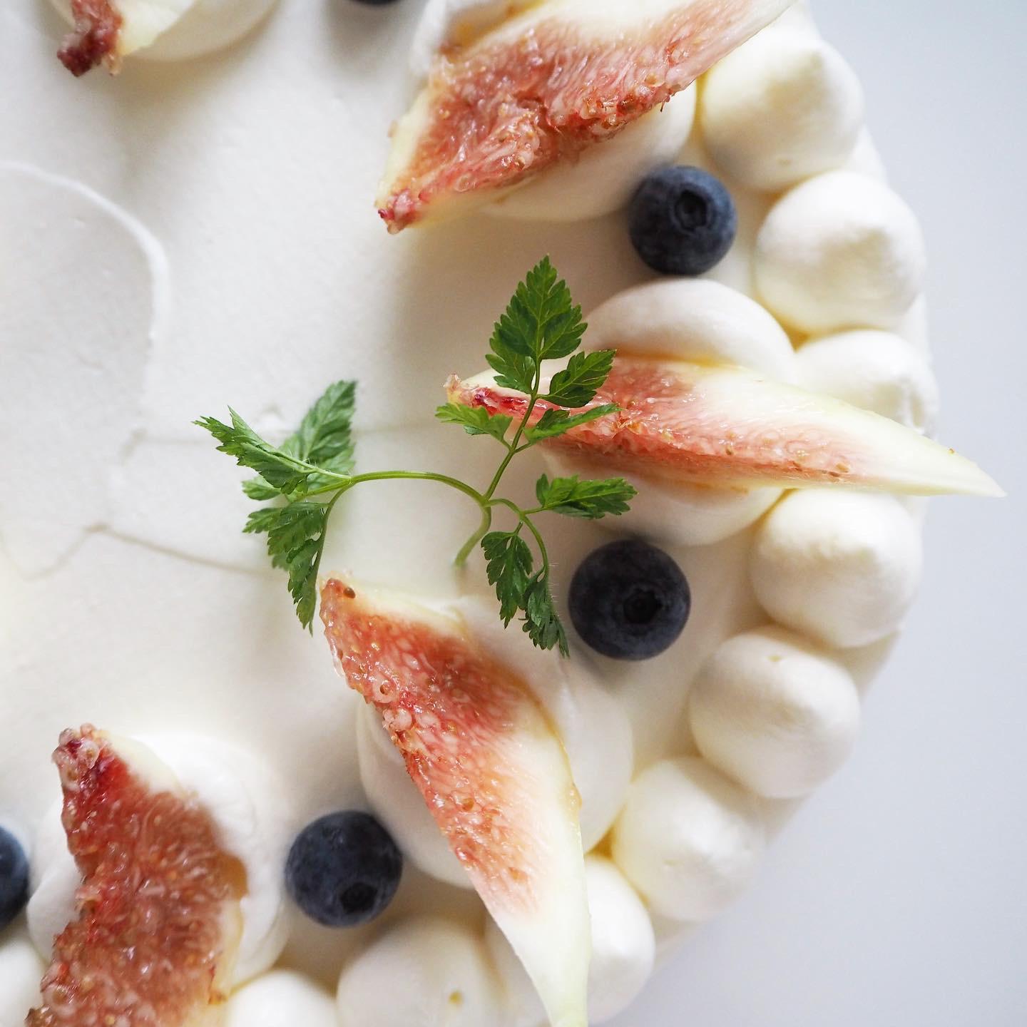 夏の誕生日ケーキ 無花果とブルーベリーのデコレーションケーキのレシピ 石野美和が投稿したフォトブック Sharee