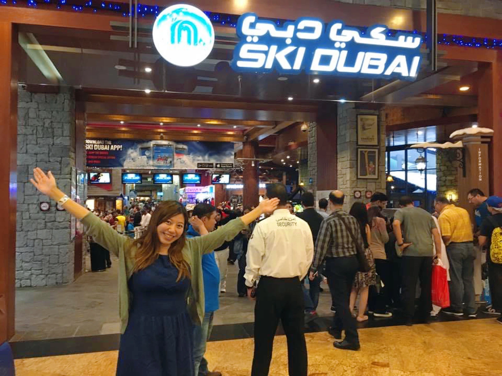 ドバイ モールの中で楽しめる スキー場 Ski Dubai Rina Delreyが投稿したフォトブック Lemon8
