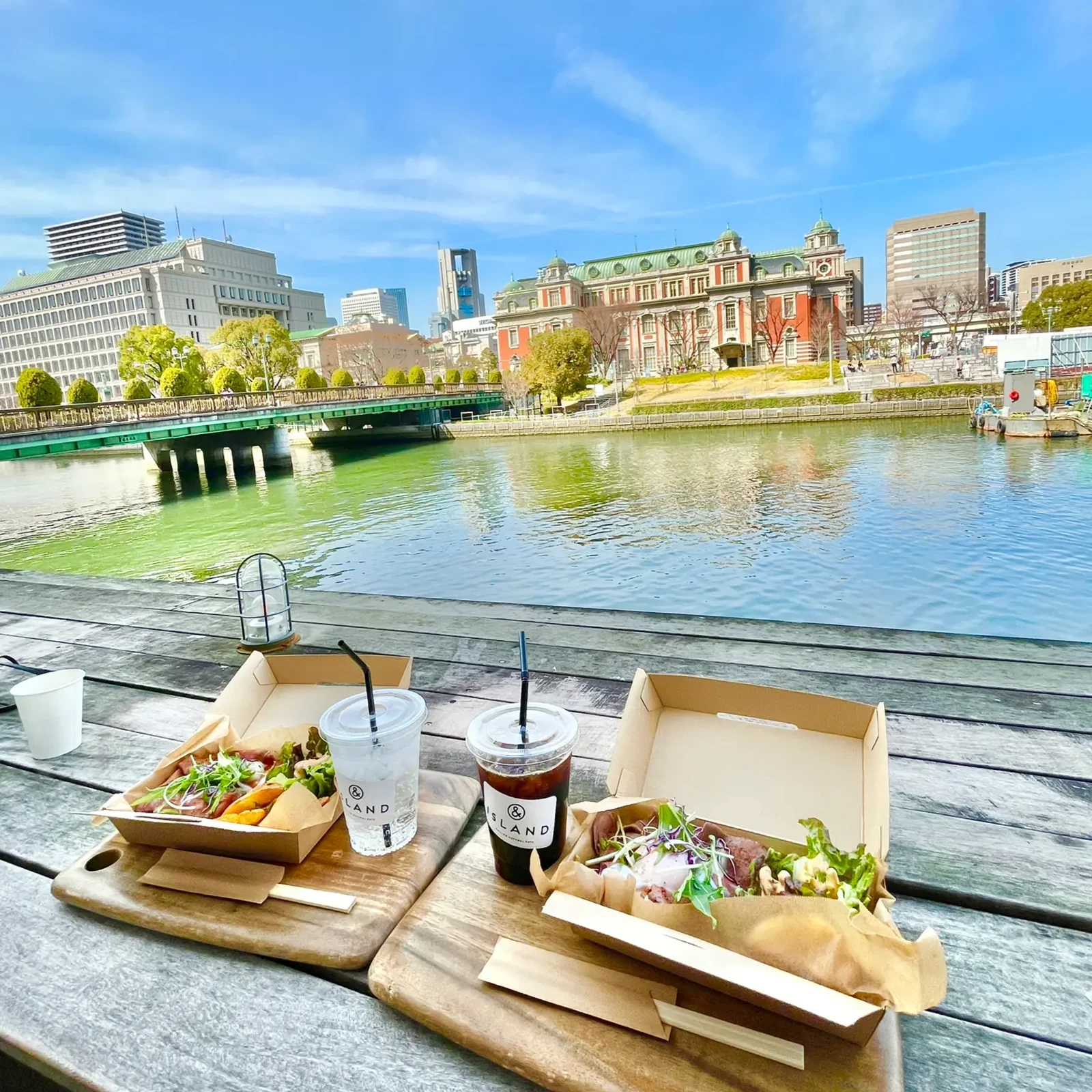 大阪北浜 お洒落な街並みが見えるテラス席が人気のカフェ カフェ日記が投稿したフォトブック Lemon8