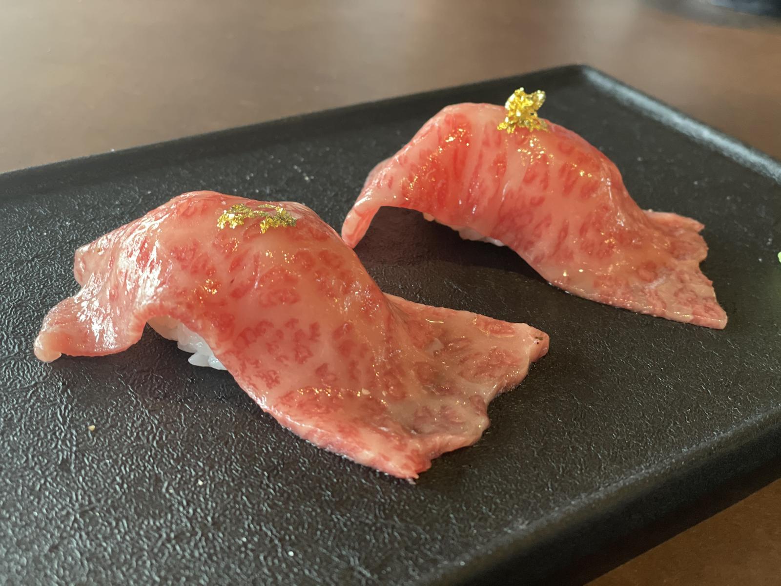 新宿三丁目駅 ランチからコスパ最高なコースが楽しめる焼肉屋さん ごはんちゃんが投稿したフォトブック Sharee