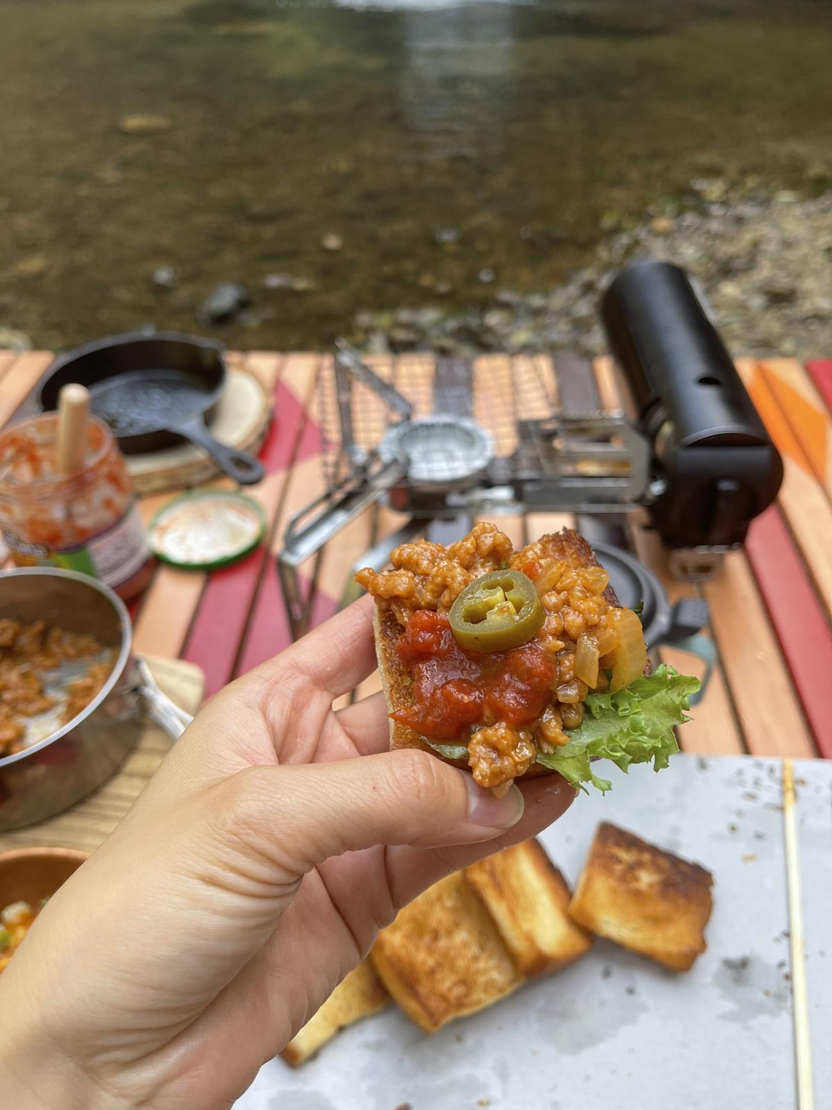 キャンプ飯は大豆ミートでタコス をするはずがまさかのトルティーヤ忘れた チアコマが投稿したフォトブック Lemon8