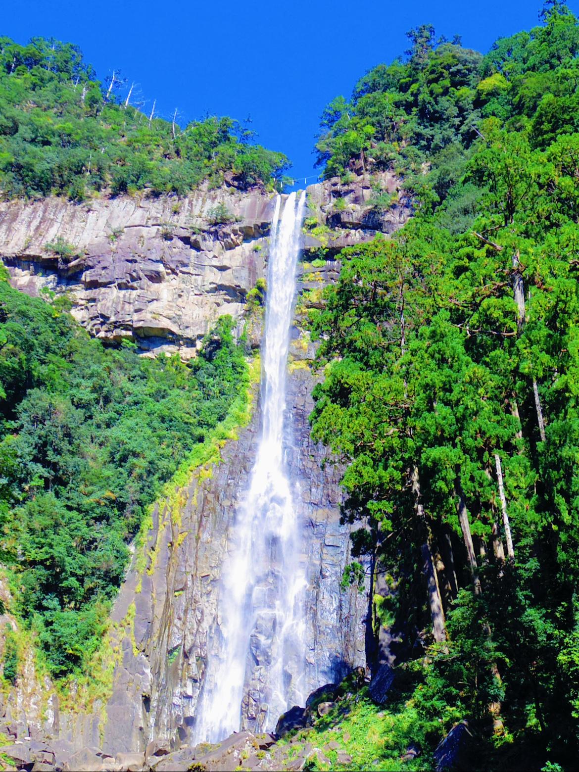 和歌山 落差日本一の名瀑 那智の滝 Aynaaが投稿したフォトブック Lemon8