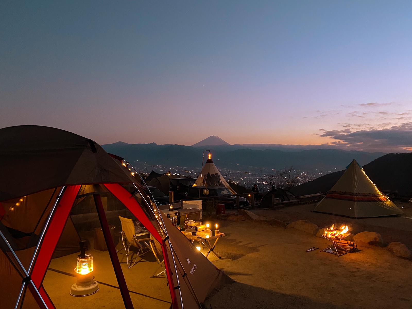 山梨オススメ 夜景の美しい ほったらかしキャンプ場 Gnu Campが投稿したフォトブック Lemon8