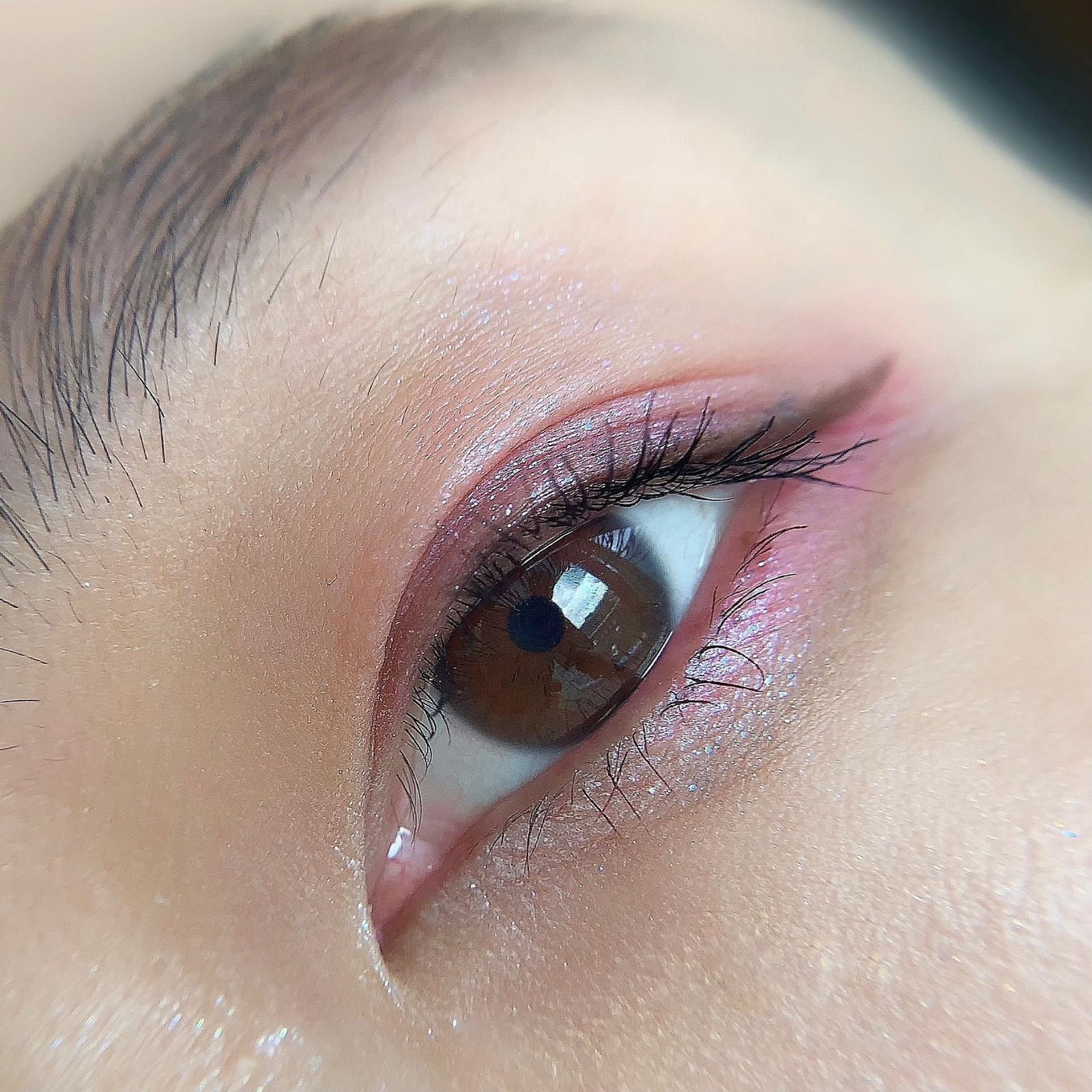 カラーメイクを楽しもう 夏のピンクメイク マト子が投稿したフォトブック Sharee