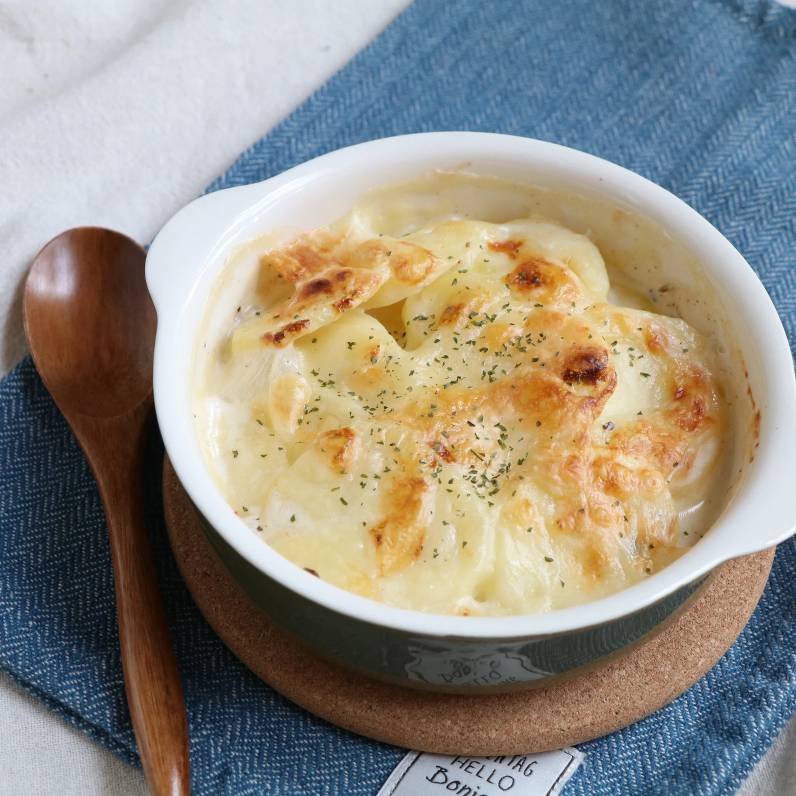 ヘルシーグラタン じゃがいものドフィノワ 高野愛美が投稿したフォトブック Lemon8