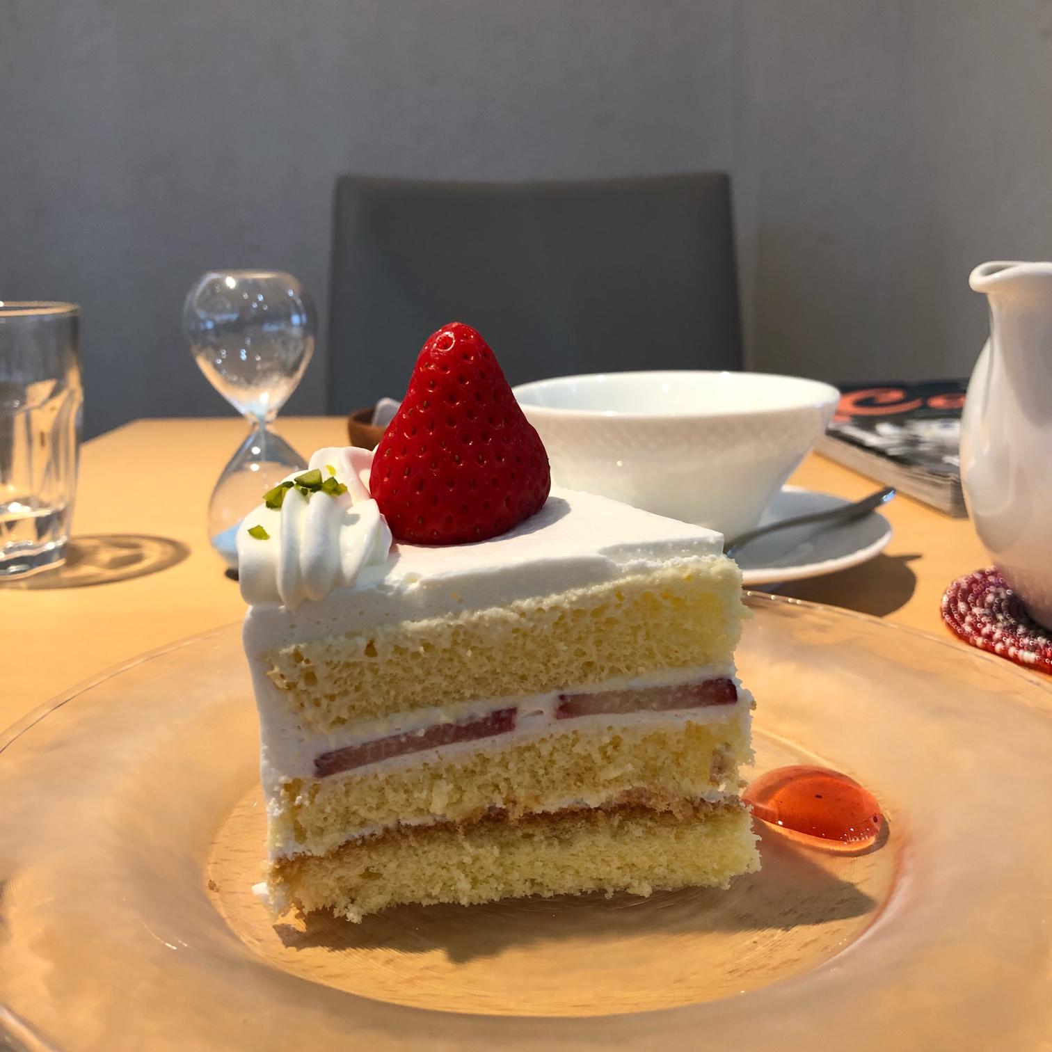 ケーキ屋さんのキッシュランチ 旅キャンが投稿したフォトブック Lemon8