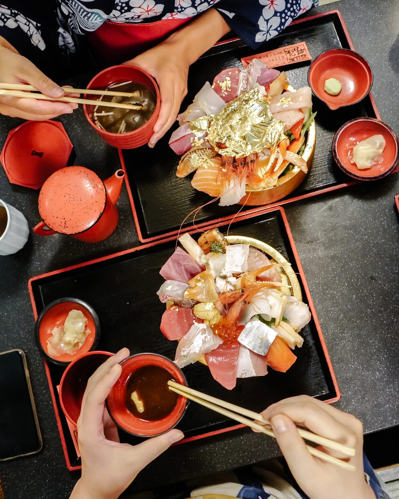 金沢 近江町市場 行列必須 海鮮丼を食べるなら 井ノ弥 土屋香奈 金沢女子旅が投稿したフォトブック Lemon8