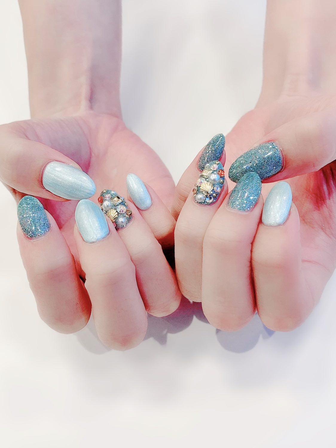 抜群の安定感 恵比寿flawless Nailの歴代ネイル Aynaaが投稿した記事 Sharee