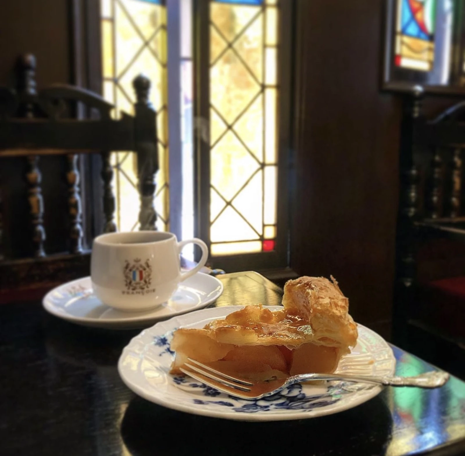 京都河原町 有形文化財のカフェのアップルパイ フランソア喫茶室 デパ地下のまおさんが投稿したフォトブック Lemon8
