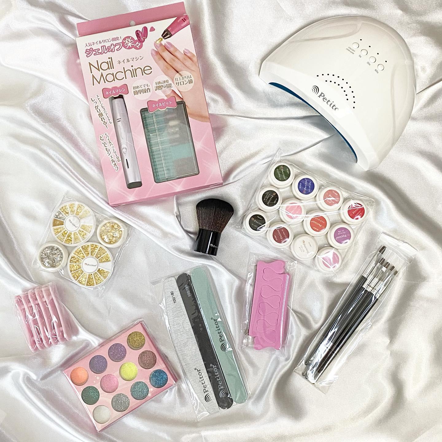 プチトールのジェルネイルキットでセルフジェルネイル 野本愛が投稿したフォトブック Sharee