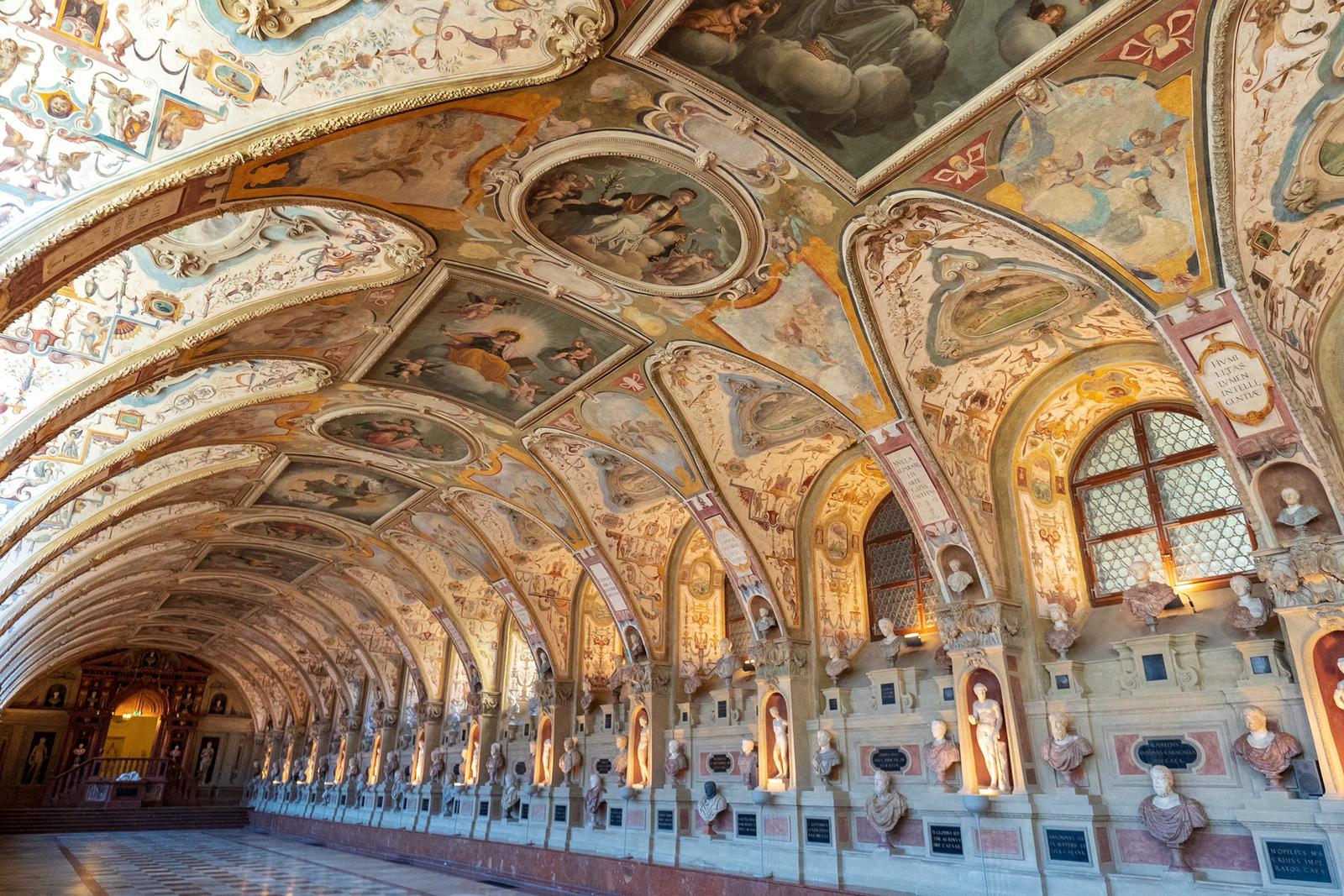 ドイツ ミュンヘン レジデンツ Kyoko1903が投稿したフォトブック Lemon8