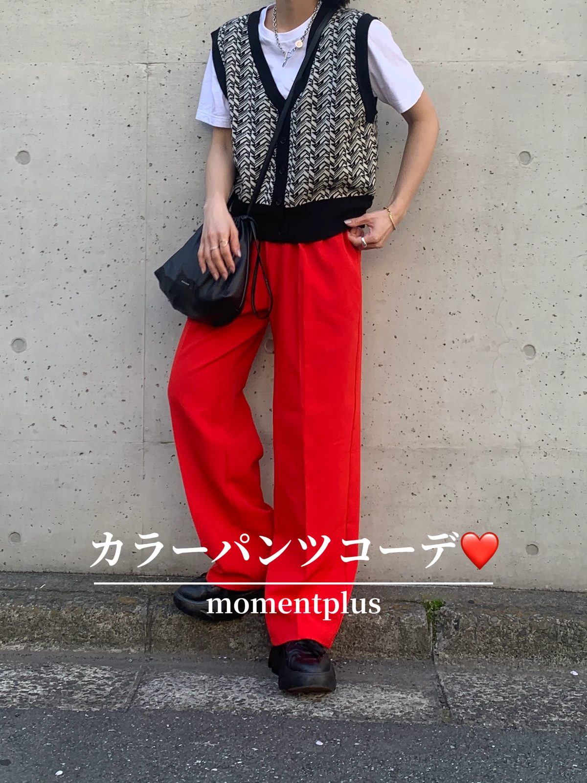 ぱきっとカラーパンツでコーデを楽しむ 亜里紗が投稿したフォトブック Lemon8