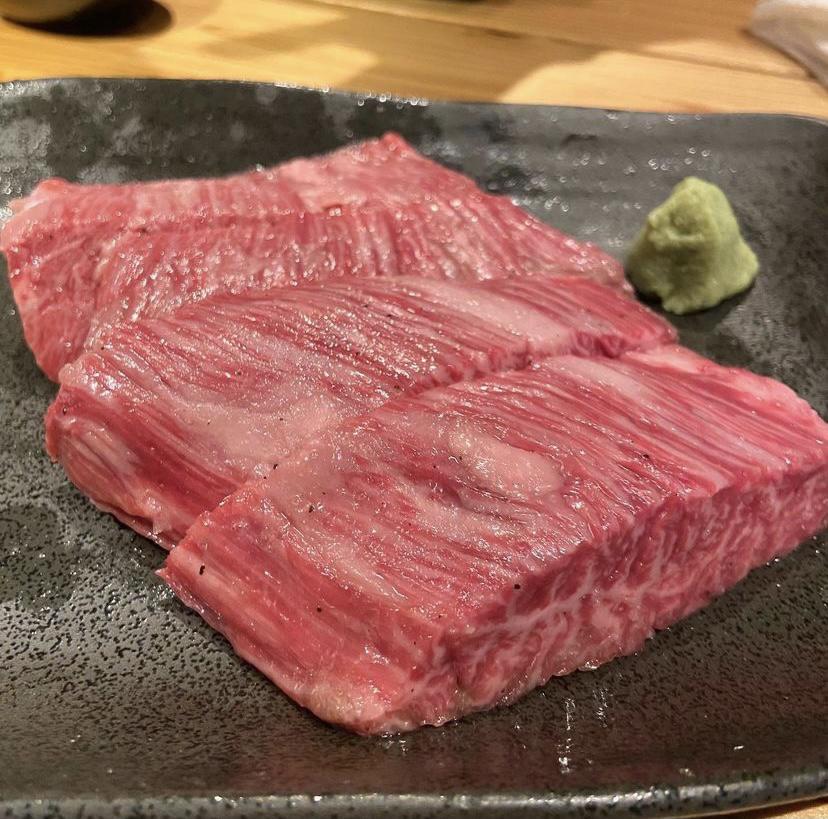 アングラな雰囲気漂う創作メニュー豊富なコスパ良き焼肉店 小島惇が投稿したフォトブック Sharee