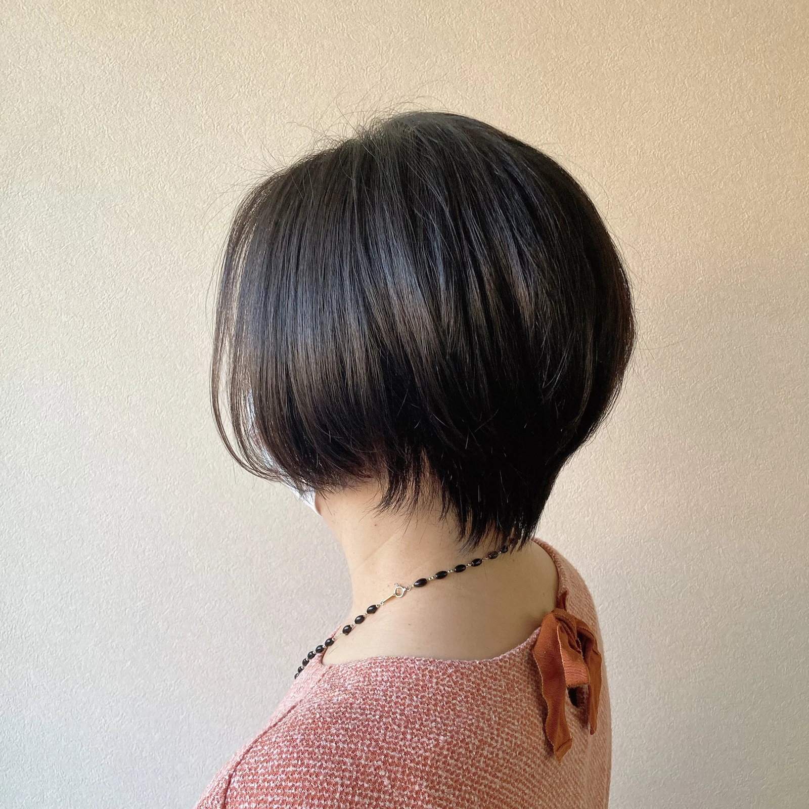 ショートカット後ろ姿 Lemon8