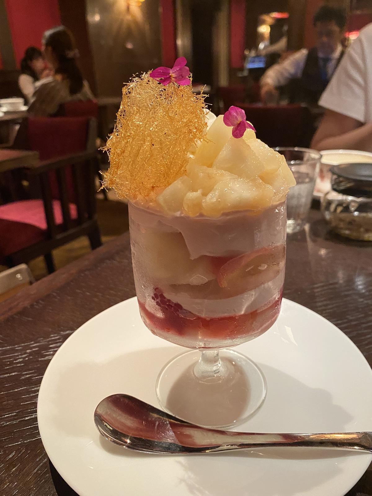 名古屋オススメ 絶品シャインマスカットのパフェ The Conder House Gnu Campが投稿したフォトブック Lemon8