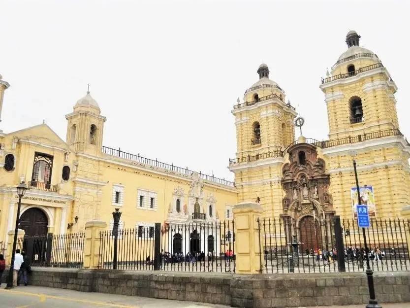 新旧のギャップが最高に面白い ペルーの首都リマ スナキンが投稿した記事 Lemon8