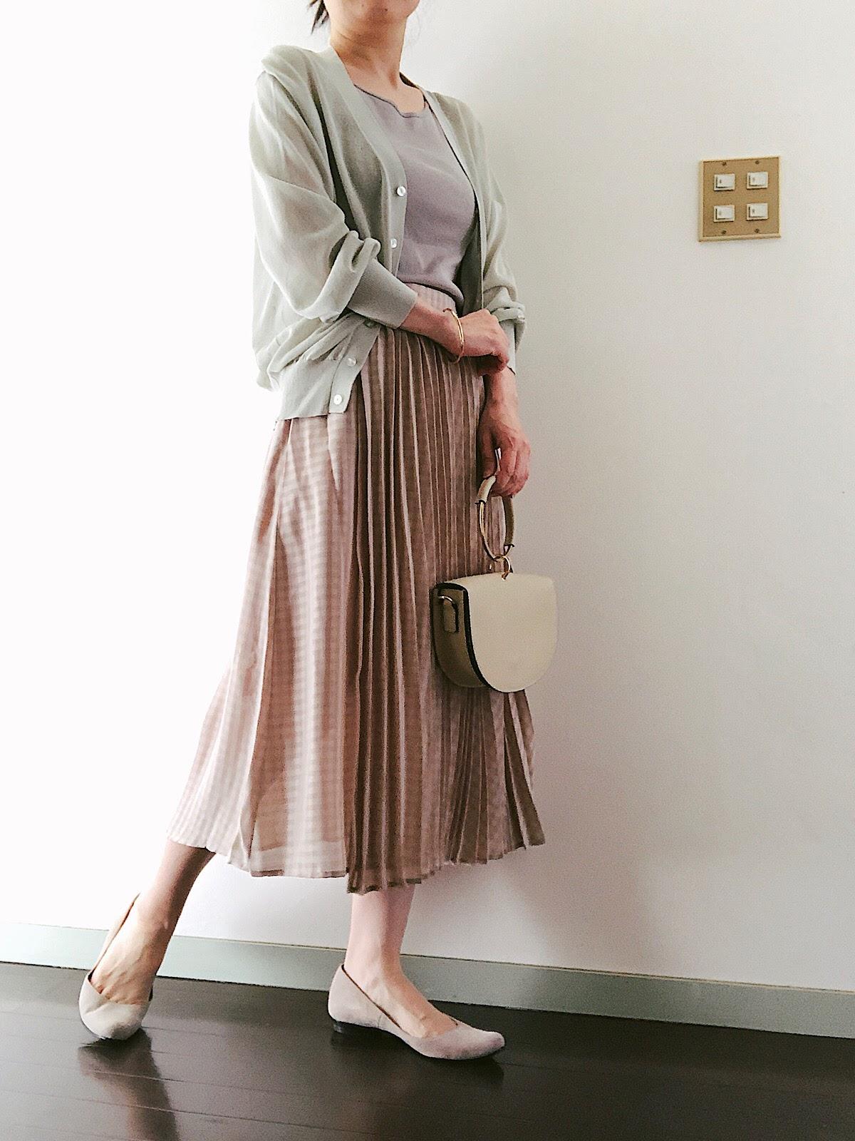 40代コーデ Guのドルマンシアーカーディガンが使える 春夏の着こなし３スタイル ファデラックスが投稿した記事 Sharee