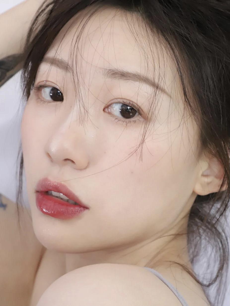 アンジェラベイビーさんが若いモデルを作っていた時期に この口紅を塗っていたのでしょう Kotonamiが投稿したフォトブック Lemon8