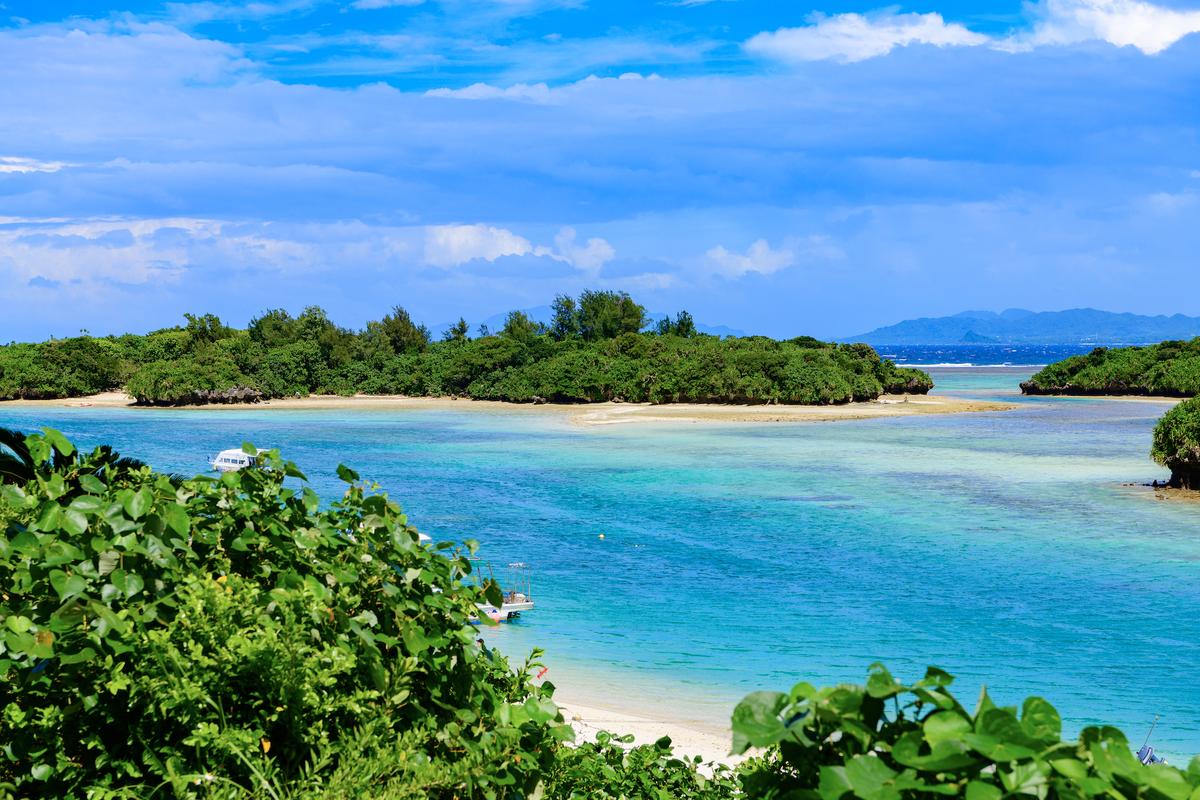 石垣島で最も有名な海 川平湾 石垣島 大佐フォトが投稿した記事 Lemon8
