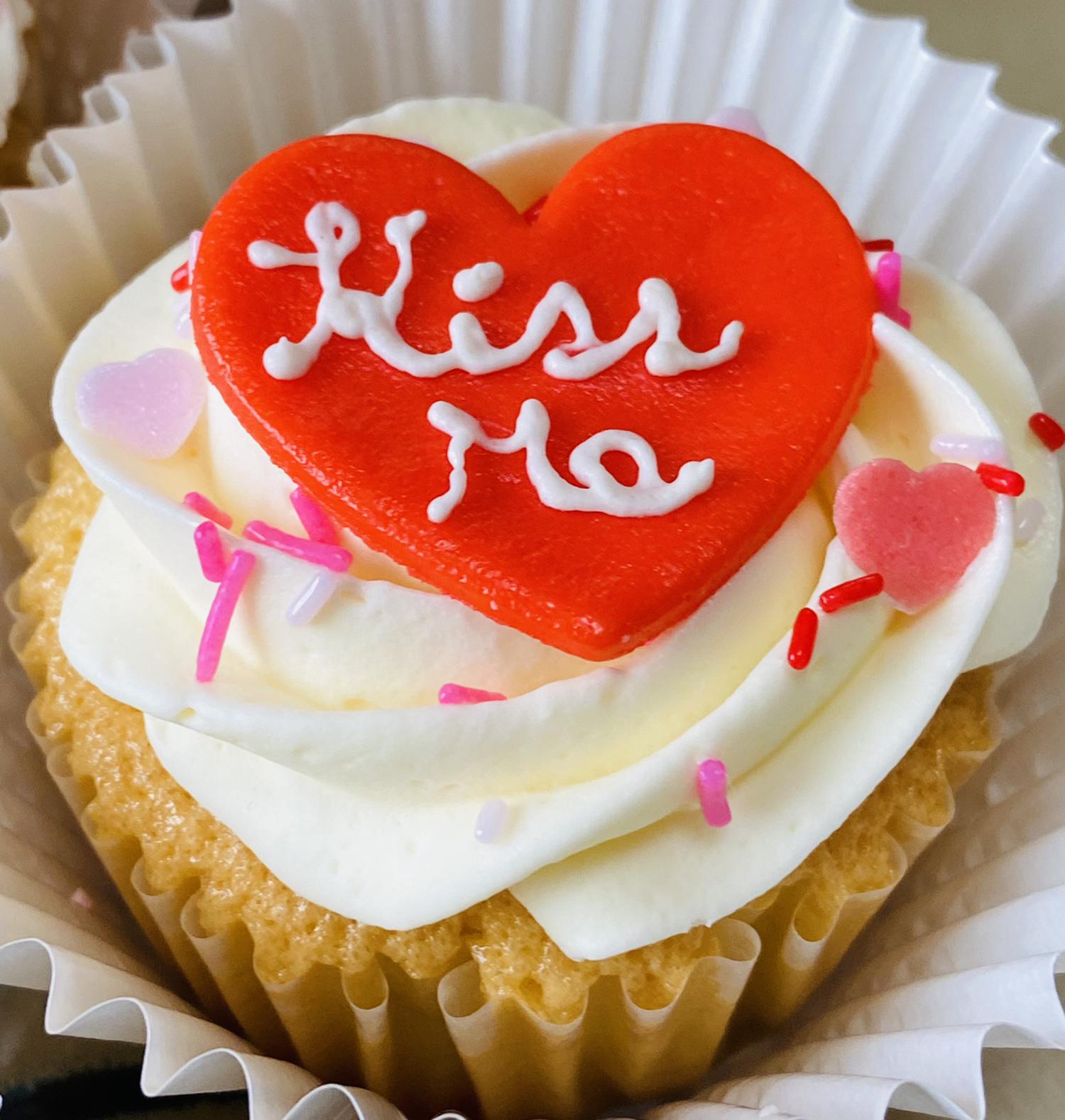 バレンタインデーのカップケーキセット Heureux Cupcakeが投稿したフォトブック Lemon8