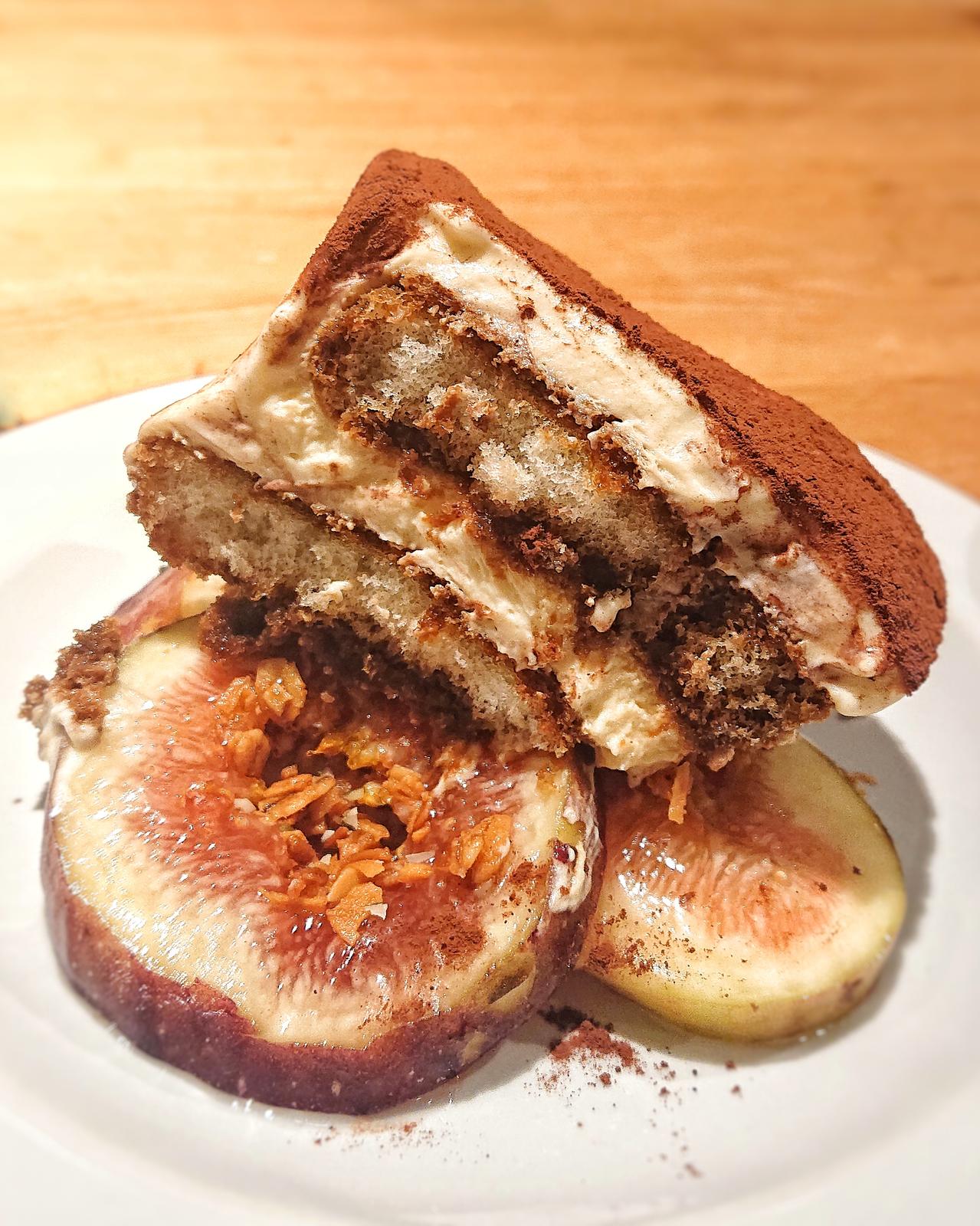 ティラミスが絶品の超人気カフェの姉妹店が大阪なんばに 季節の無花果を堪能 Nomukkoが投稿したフォトブック Lemon8