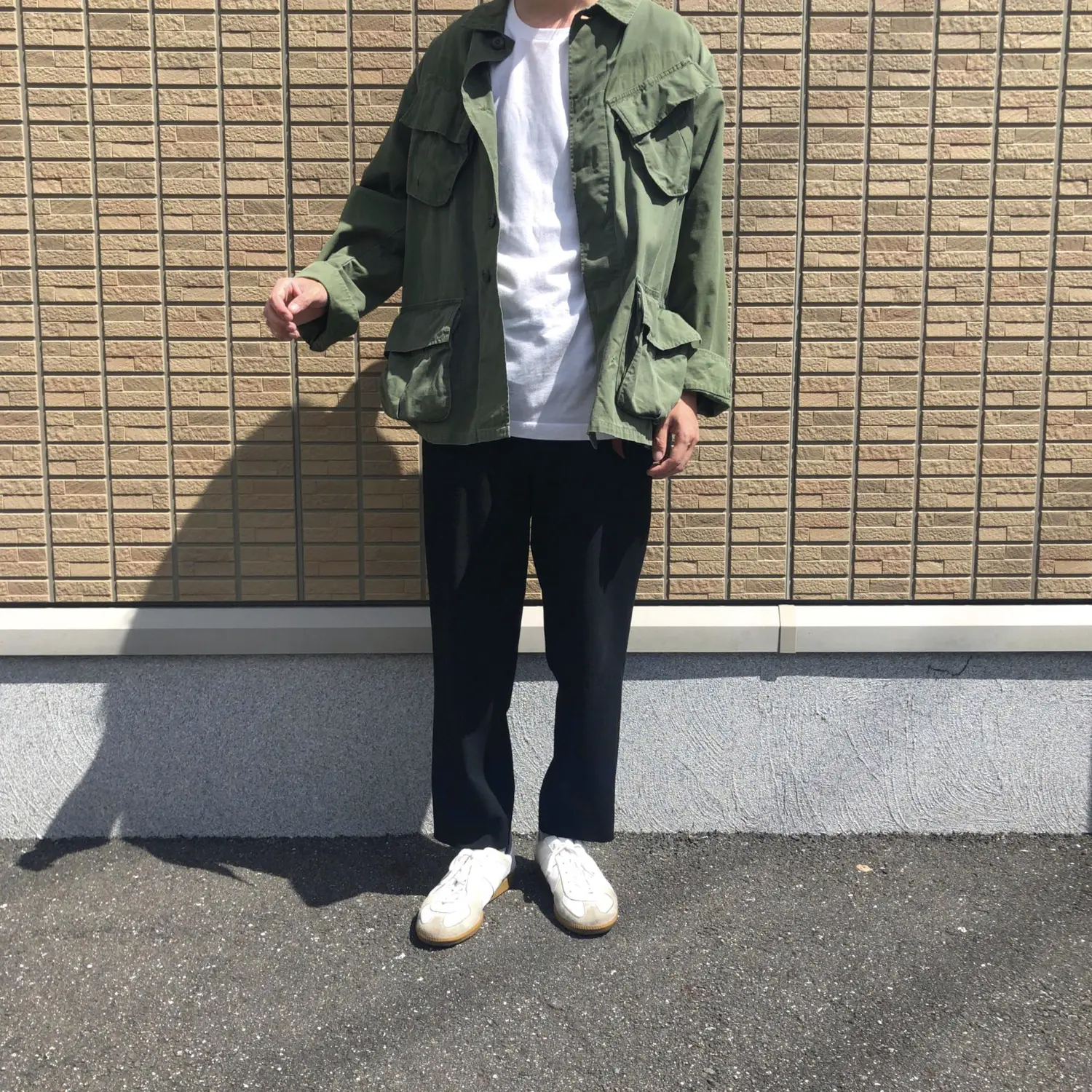 古着のミリタリージャケットでこなれ感演出コーデ 沢井が投稿したフォトブック Lemon8