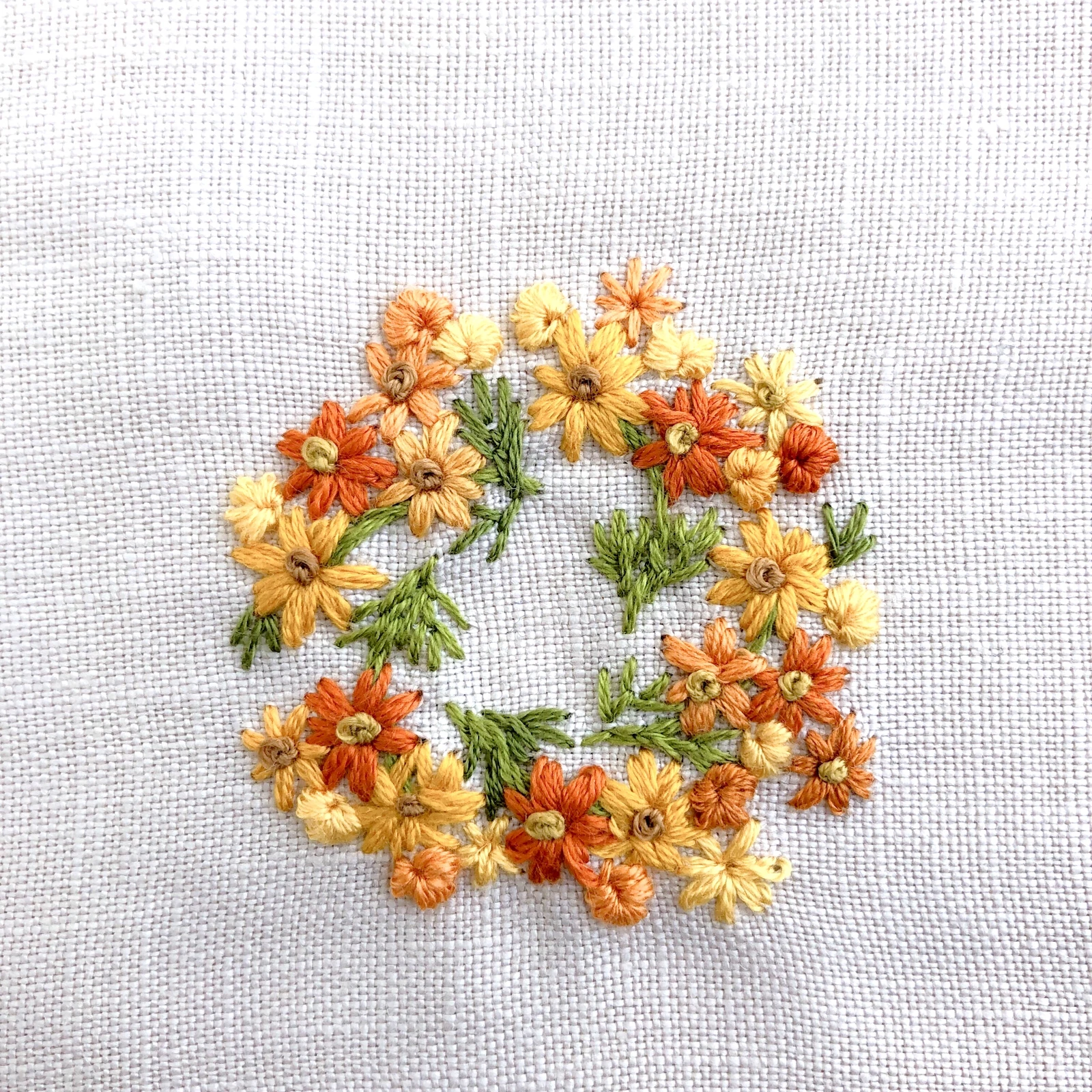 コスモス刺繍 | Risa_broderieが投稿したフォトブック | Lemon8