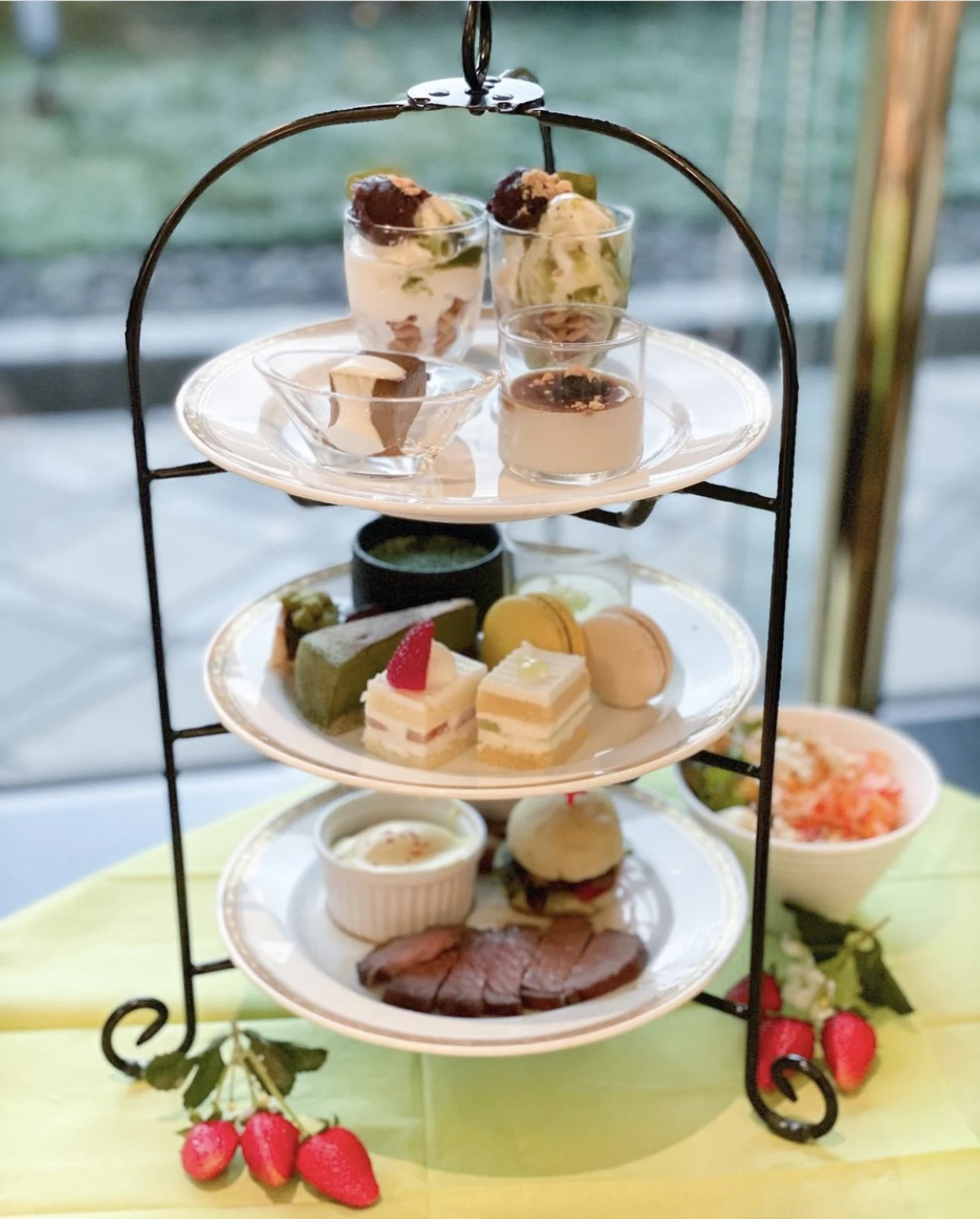 海浜幕張 アフタヌーンティースタンド付きのビュッフェ 東京グルメコレクションが投稿したフォトブック Lemon8