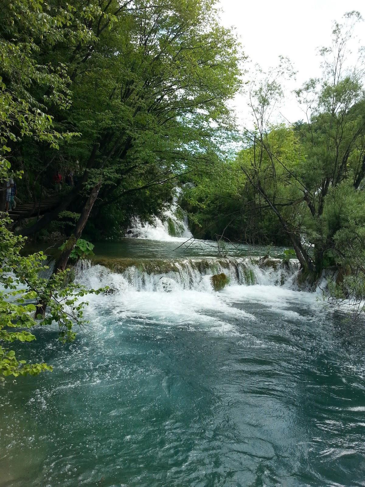 クロアチアにある絶景。世界遺産の「プリトヴィツェ湖群国立公園