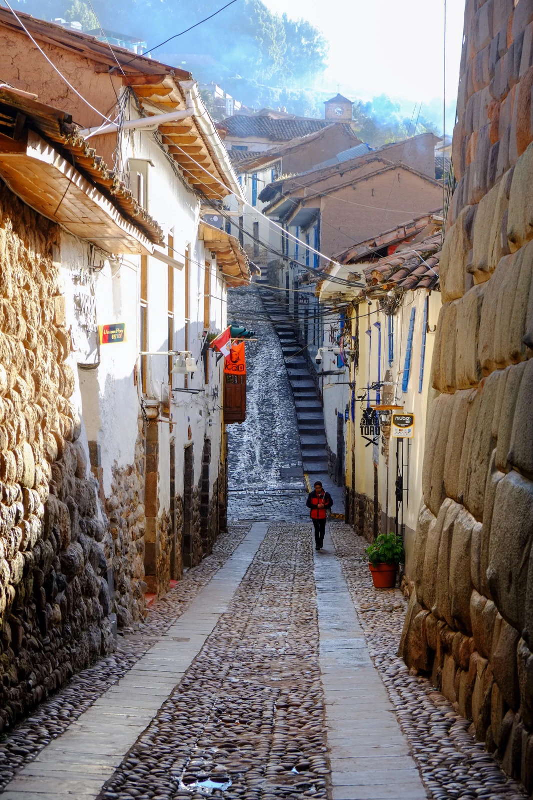 ペルー クスコ 路地歩き Konnyが投稿したフォトブック Lemon8